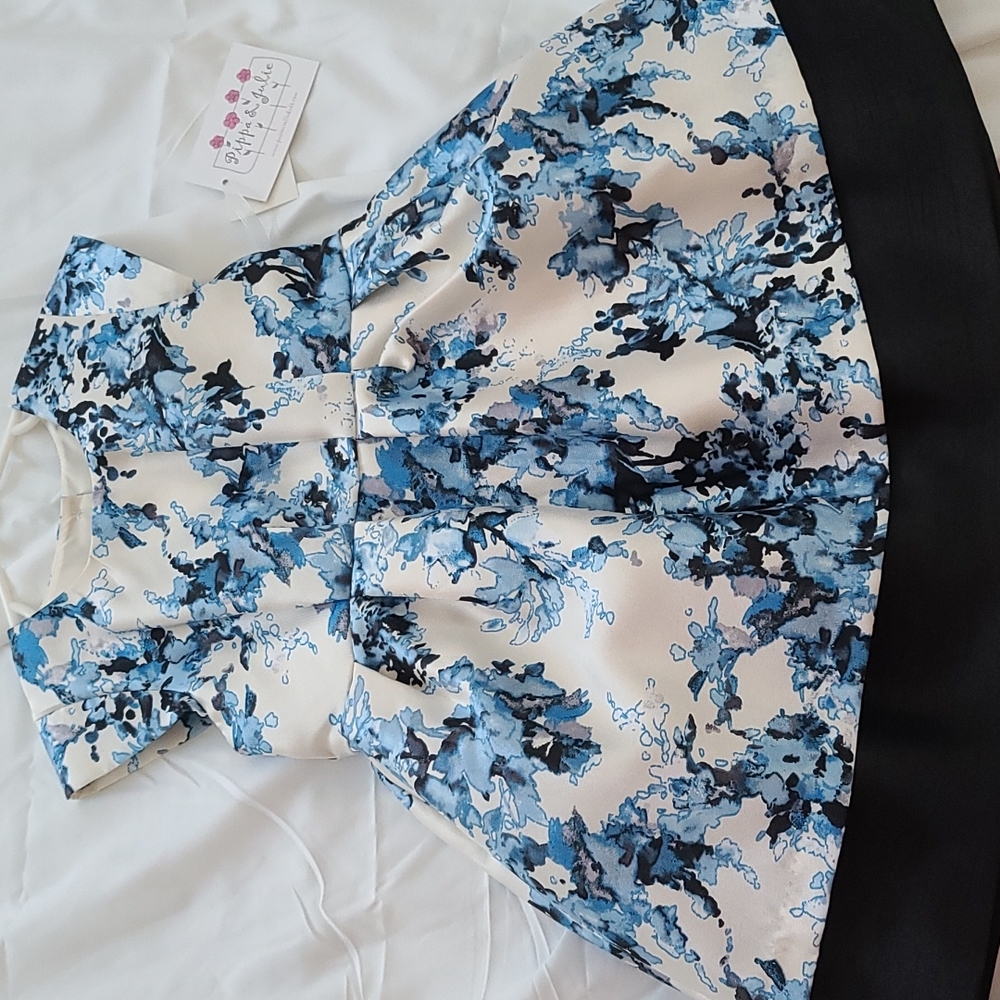 Pippa & Julie Dress Size 5 NWT